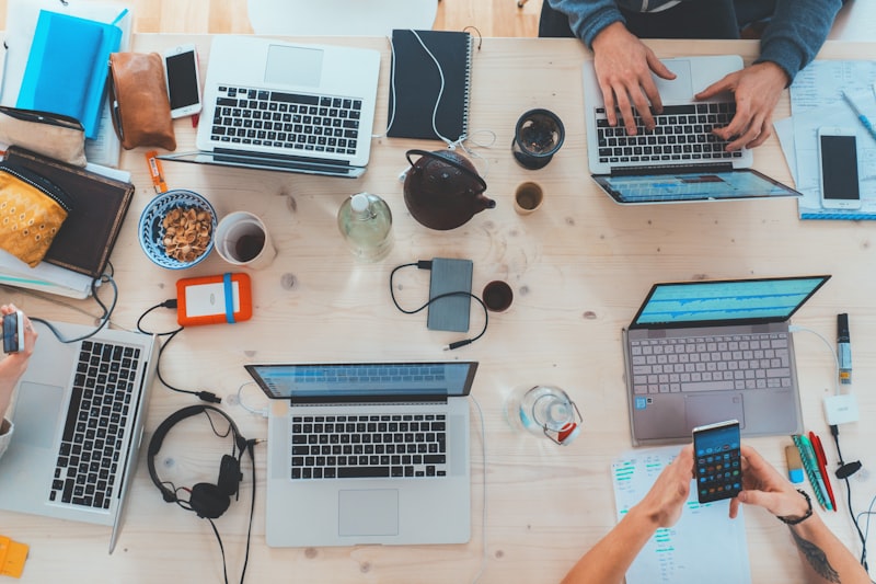 Không gian làm việc marketing và web design